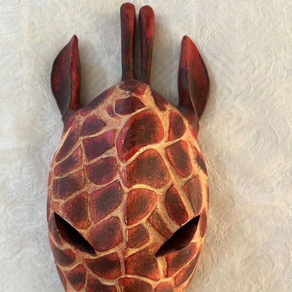 Giraffe Themed Decorative Mask Wall Art Solid Wood - Picture 2 of 9